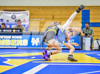 Thumbnail 2 in Mountain Home vs Pottsville (Bomber Tri Meet) photogallery.