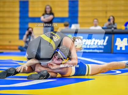 Thumbnail 2 in Mountain Home vs Pottsville (Bomber Tri Meet) photogallery.