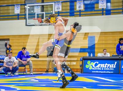 Thumbnail 3 in Mountain Home vs Pottsville (Bomber Tri Meet) photogallery.