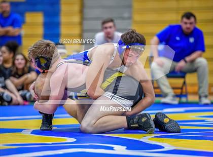 Thumbnail 2 in Mountain Home vs Pottsville (Bomber Tri Meet) photogallery.