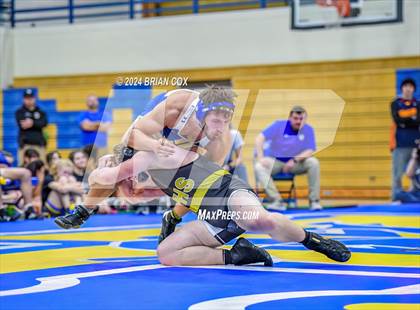 Thumbnail 2 in Mountain Home vs Pottsville (Bomber Tri Meet) photogallery.