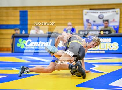 Thumbnail 2 in Mountain Home vs Pottsville (Bomber Tri Meet) photogallery.