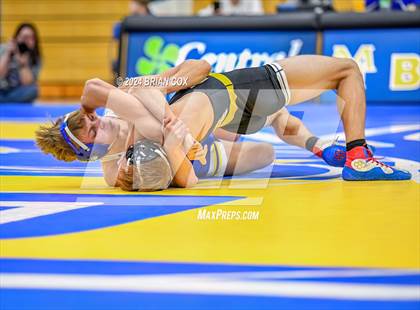 Thumbnail 3 in Mountain Home vs Pottsville (Bomber Tri Meet) photogallery.