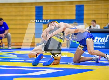 Thumbnail 2 in Mountain Home vs Pottsville (Bomber Tri Meet) photogallery.