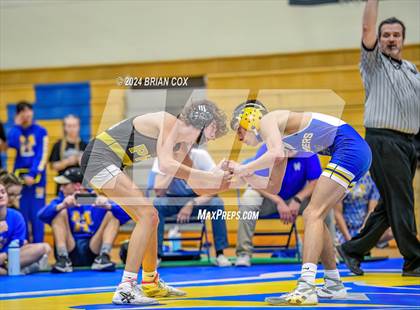 Thumbnail 2 in Mountain Home vs Pottsville (Bomber Tri Meet) photogallery.
