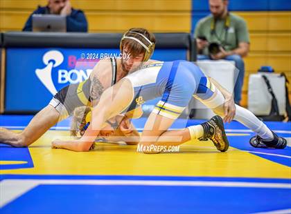 Thumbnail 3 in Mountain Home vs Pottsville (Bomber Tri Meet) photogallery.