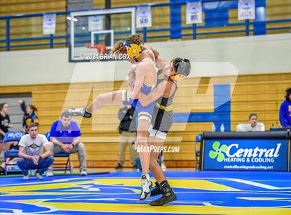 Thumbnail 1 in Mountain Home vs Pottsville (Bomber Tri Meet) photogallery.