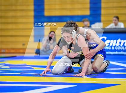 Thumbnail 2 in Mountain Home vs Pottsville (Bomber Tri Meet) photogallery.