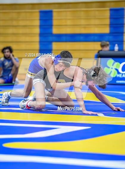 Thumbnail 3 in Mountain Home vs Pottsville (Bomber Tri Meet) photogallery.