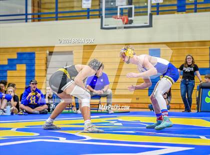 Thumbnail 2 in Mountain Home vs Pottsville (Bomber Tri Meet) photogallery.
