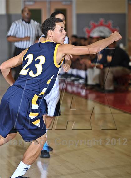 Thumbnail 1 in JW North vs. Silverado (MaxPreps Holiday Classic) photogallery.