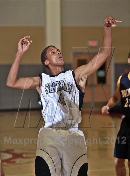 Thumbnail 2 in JW North vs. Silverado (MaxPreps Holiday Classic) photogallery.
