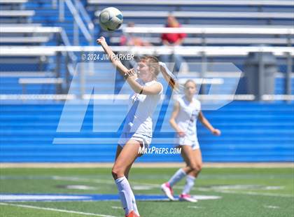 Thumbnail 2 in Wakeland vs. Rouse (UIL 5A Soccer Semifinal) photogallery.