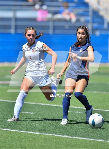 Thumbnail 1 in Wakeland vs. Rouse (UIL 5A Soccer Semifinal) photogallery.