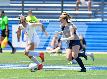 Thumbnail 3 in Wakeland vs. Rouse (UIL 5A Soccer Semifinal) photogallery.