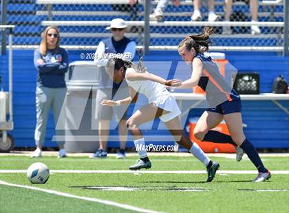 Thumbnail 1 in Wakeland vs. Rouse (UIL 5A Soccer Semifinal) photogallery.