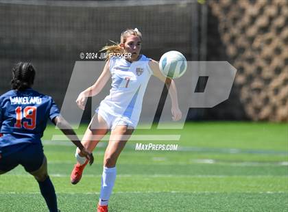 Thumbnail 2 in Wakeland vs. Rouse (UIL 5A Soccer Semifinal) photogallery.