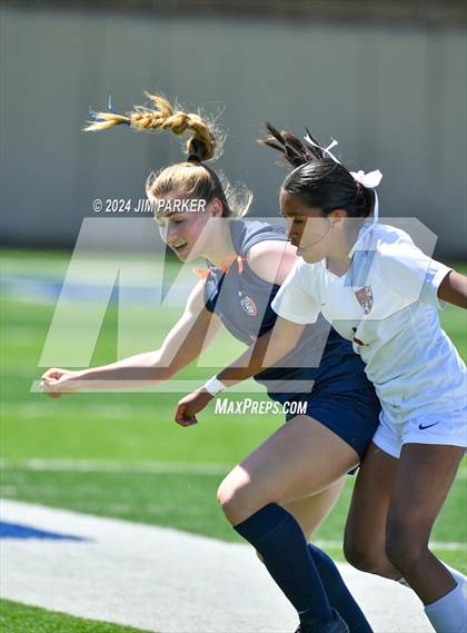Thumbnail 2 in Wakeland vs. Rouse (UIL 5A Soccer Semifinal) photogallery.