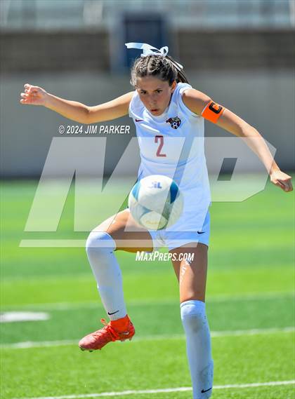 Thumbnail 1 in Wakeland vs. Rouse (UIL 5A Soccer Semifinal) photogallery.