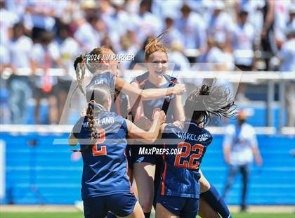 Thumbnail 2 in Wakeland vs. Rouse (UIL 5A Soccer Semifinal) photogallery.