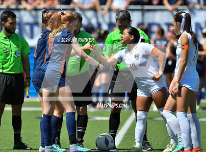 Thumbnail 1 in Wakeland vs. Rouse (UIL 5A Soccer Semifinal) photogallery.