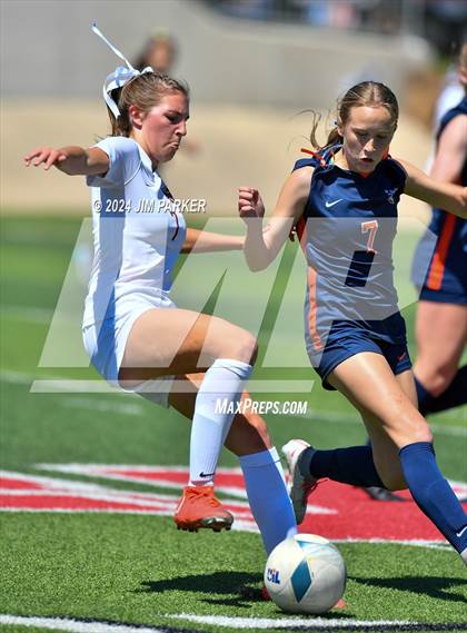 Thumbnail 1 in Wakeland vs. Rouse (UIL 5A Soccer Semifinal) photogallery.