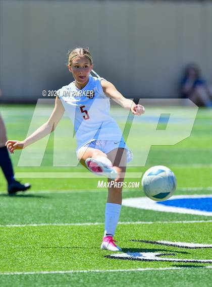 Thumbnail 1 in Wakeland vs. Rouse (UIL 5A Soccer Semifinal) photogallery.