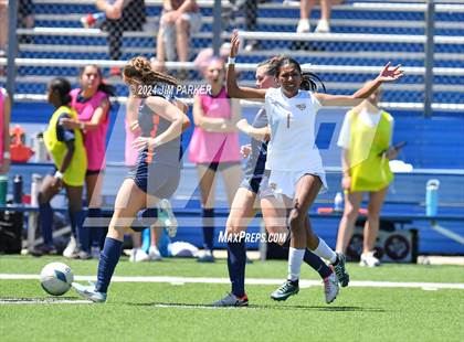 Thumbnail 2 in Wakeland vs. Rouse (UIL 5A Soccer Semifinal) photogallery.
