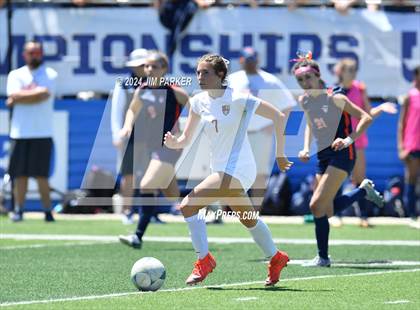 Thumbnail 3 in Wakeland vs. Rouse (UIL 5A Soccer Semifinal) photogallery.