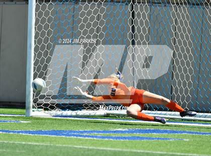 Thumbnail 1 in Wakeland vs. Rouse (UIL 5A Soccer Semifinal) photogallery.