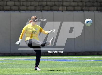 Thumbnail 3 in Wakeland vs. Rouse (UIL 5A Soccer Semifinal) photogallery.
