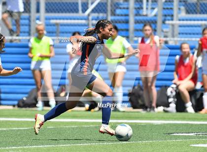 Thumbnail 1 in Wakeland vs. Rouse (UIL 5A Soccer Semifinal) photogallery.