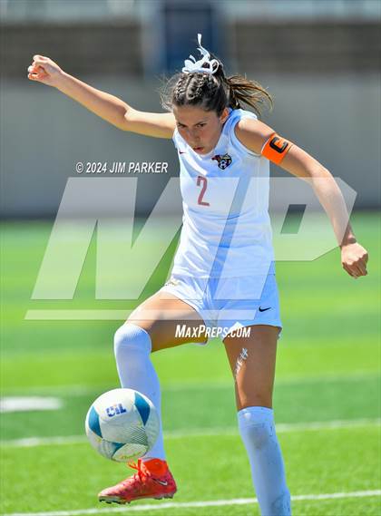 Thumbnail 2 in Wakeland vs. Rouse (UIL 5A Soccer Semifinal) photogallery.
