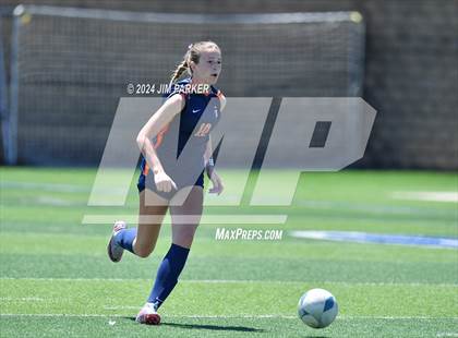 Thumbnail 1 in Wakeland vs. Rouse (UIL 5A Soccer Semifinal) photogallery.
