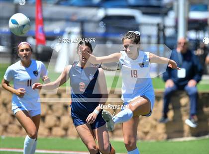 Thumbnail 3 in Wakeland vs. Rouse (UIL 5A Soccer Semifinal) photogallery.