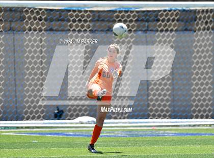 Thumbnail 2 in Wakeland vs. Rouse (UIL 5A Soccer Semifinal) photogallery.