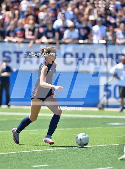 Thumbnail 3 in Wakeland vs. Rouse (UIL 5A Soccer Semifinal) photogallery.