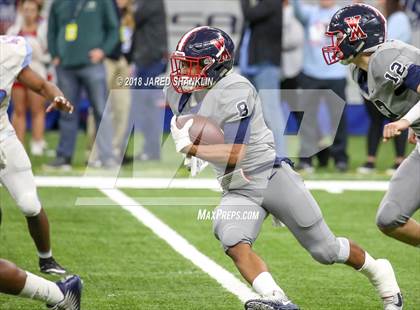 Thumbnail 2 in West Monroe vs. Zachary (LHSAA 5A Final) photogallery.