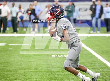 Thumbnail 2 in West Monroe vs. Zachary (LHSAA 5A Final) photogallery.