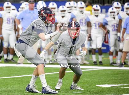 Thumbnail 1 in West Monroe vs. Zachary (LHSAA 5A Final) photogallery.