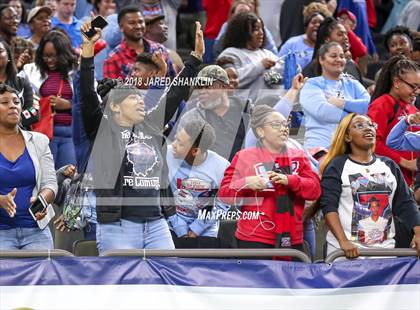 Thumbnail 1 in West Monroe vs. Zachary (LHSAA 5A Final) photogallery.