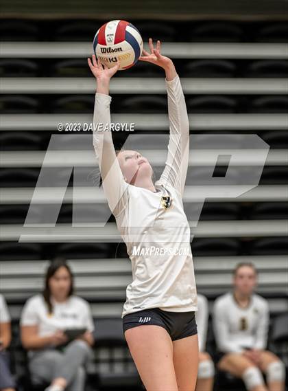Thumbnail 3 in North Sanpete vs. Union (UHSAA 3A 2nd Round) photogallery.