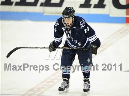 Thumbnail 2 in Wilton vs. Cheshire (CIAC Division 2 Semifinal) photogallery.