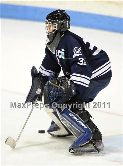 Thumbnail 2 in Wilton vs. Cheshire (CIAC Division 2 Semifinal) photogallery.