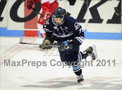 Thumbnail 1 in Wilton vs. Cheshire (CIAC Division 2 Semifinal) photogallery.