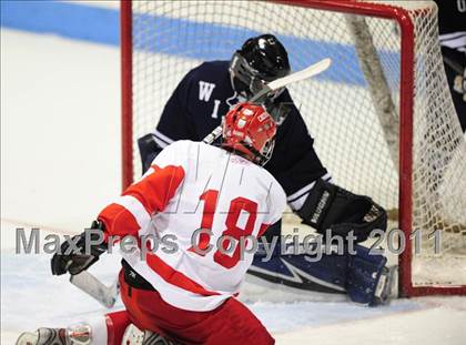 Thumbnail 3 in Wilton vs. Cheshire (CIAC Division 2 Semifinal) photogallery.