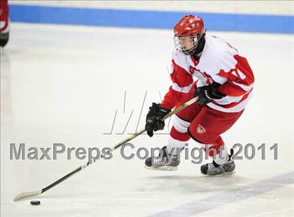 Thumbnail 3 in Wilton vs. Cheshire (CIAC Division 2 Semifinal) photogallery.