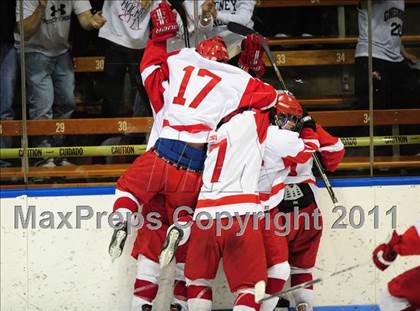 Thumbnail 2 in Wilton vs. Cheshire (CIAC Division 2 Semifinal) photogallery.