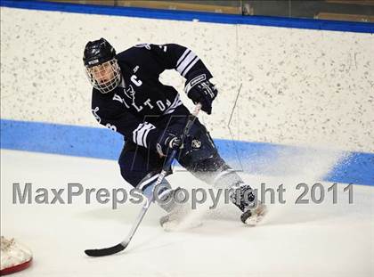 Thumbnail 1 in Wilton vs. Cheshire (CIAC Division 2 Semifinal) photogallery.