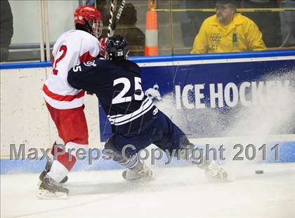 Thumbnail 1 in Wilton vs. Cheshire (CIAC Division 2 Semifinal) photogallery.